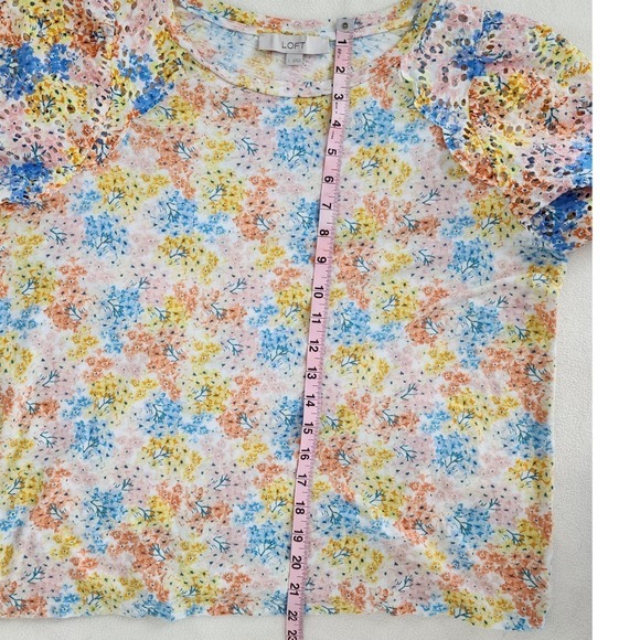 LOFT Floral Eyelet Sleeve Top Colorful Spring Blouse Women's Size L - Picture 6 of 6